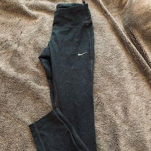 Like New Nike Dri-Fit Leggings Women’s XS
